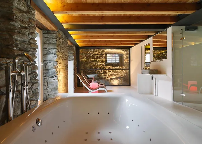 Le Coffret בית כפרי